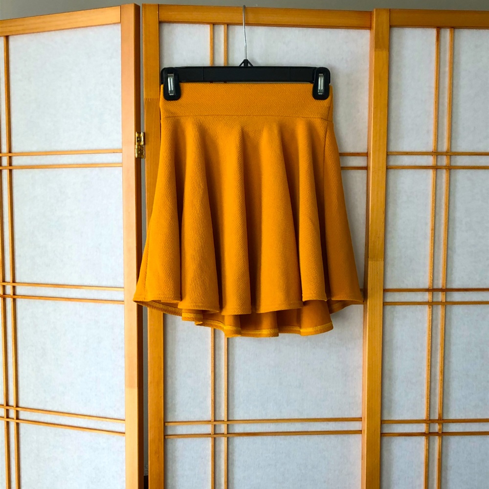 Golden Pleated Mini Skirt
